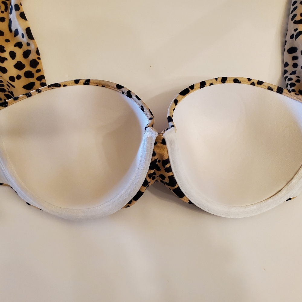 Victoria's Secret Swim Top 34-B Animal Print Underwire Molded Cups EUC - Picture 3 of 4